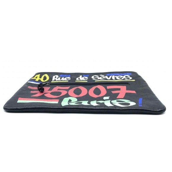 UNUSED BALENCIAGA Graffiti paint Explorer Clutch - Picture 3 of 11